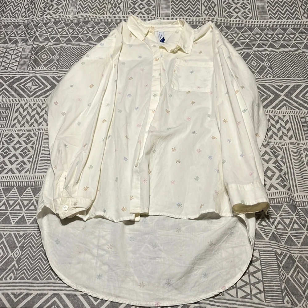 Flower pattern blouse - Picture 1 of 4